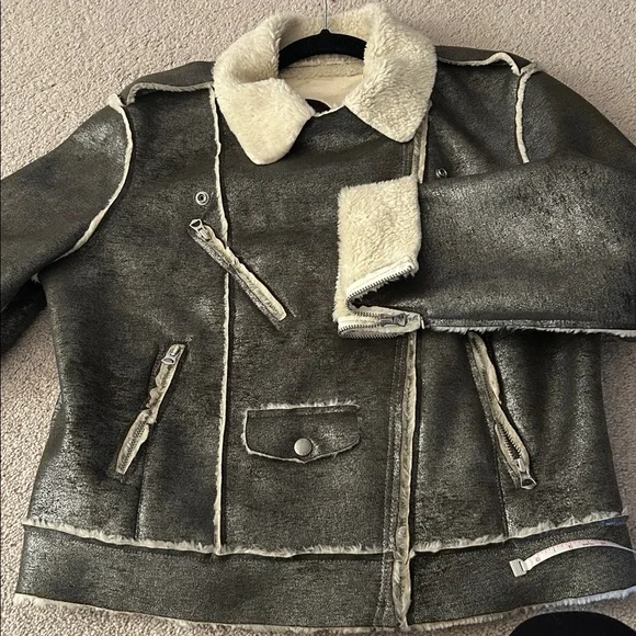 Stunning Ralph Lauren Denim & Supply
Faux Leather Sheepskin Moto Jacket Fits M-L - Picture 10 of 12